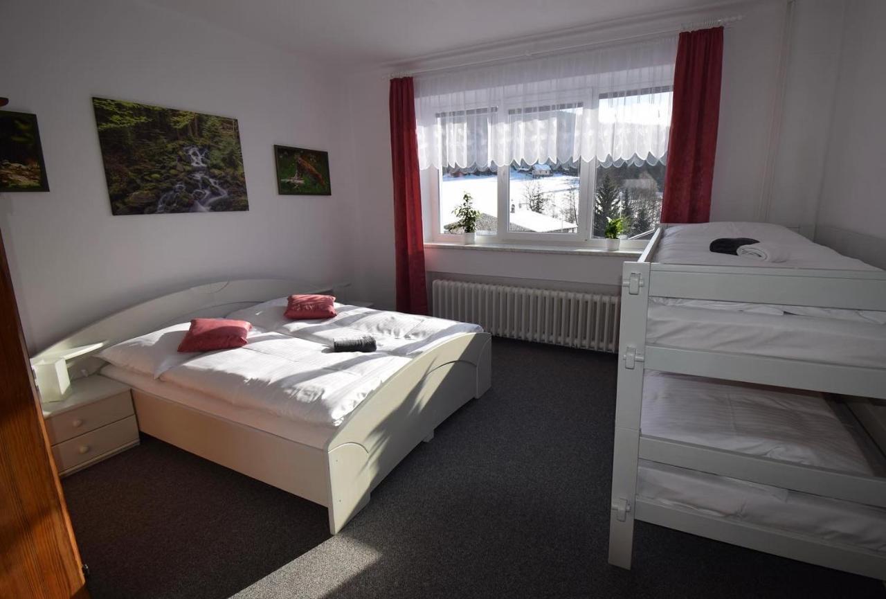 Pension St. Moritz Железна-Руда Экстерьер фото