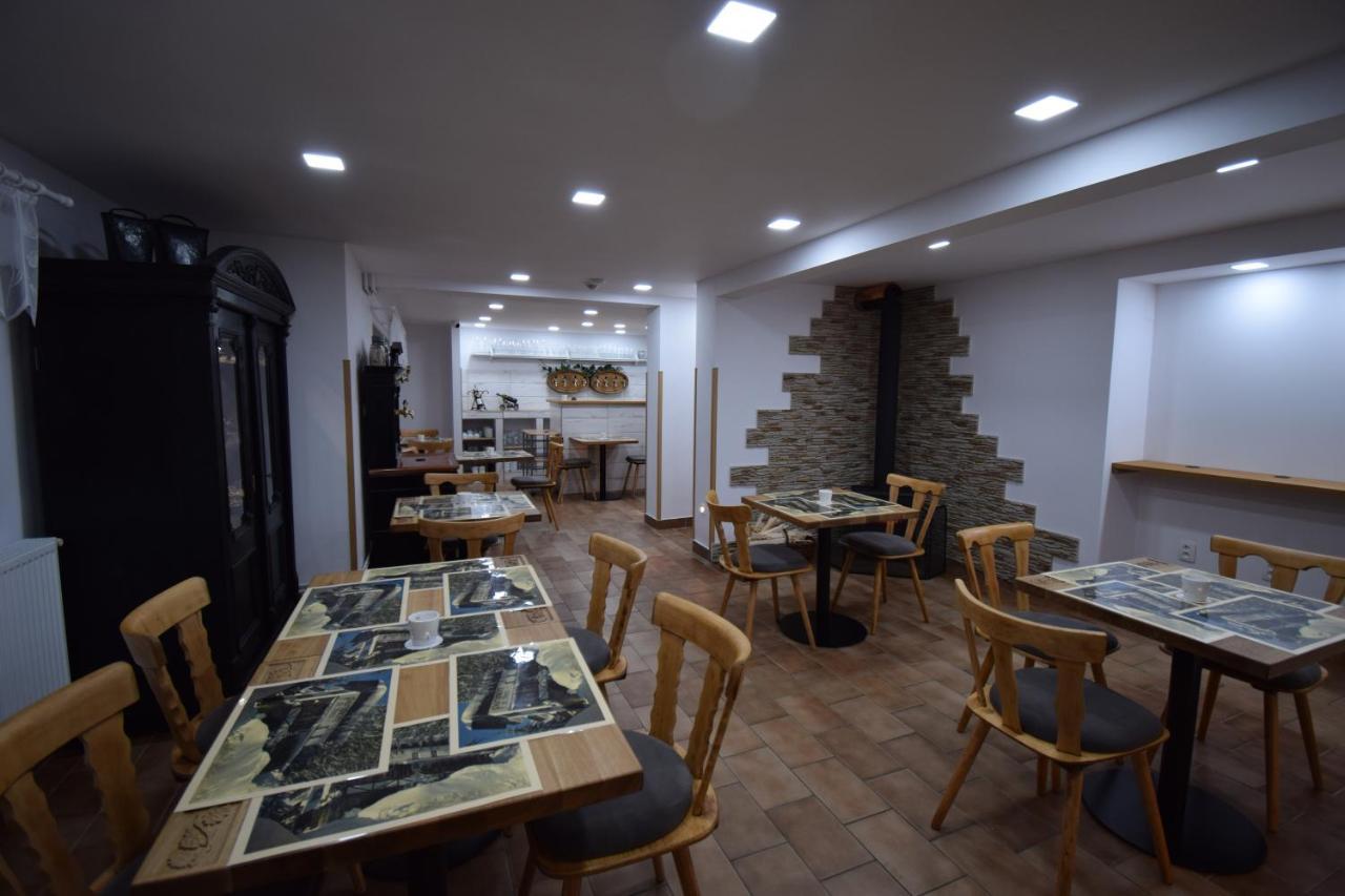 Pension St. Moritz Железна-Руда Экстерьер фото